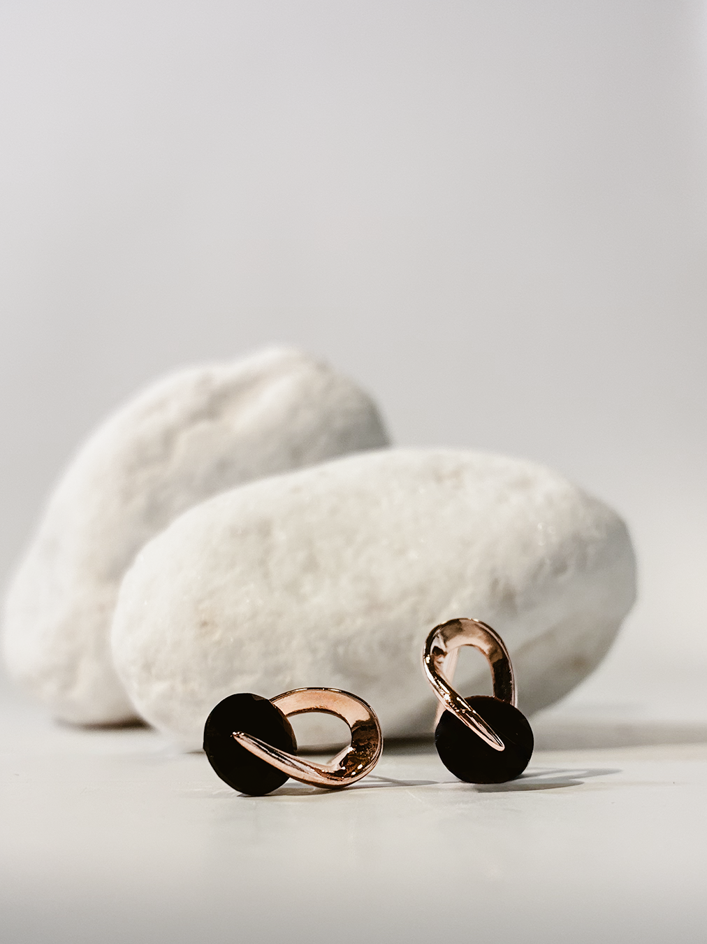 圓黑瑪瑙玫瑰金925耳環